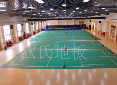 為什么室內(nèi)排球場(chǎng)都用運(yùn)動(dòng)木地板？