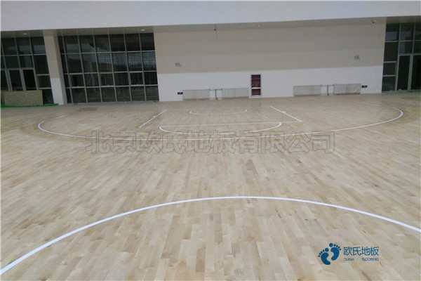 體育場地板哪個牌子較好2