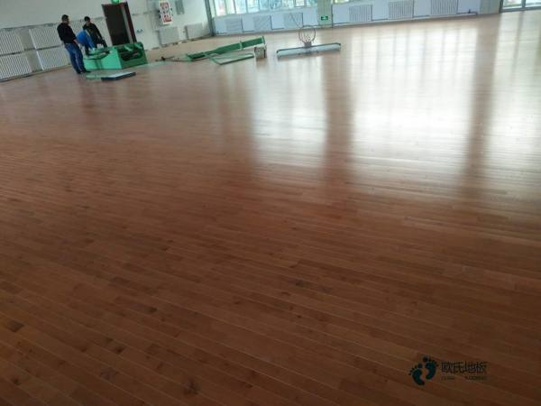 學校籃球館木地板耐磨系數2