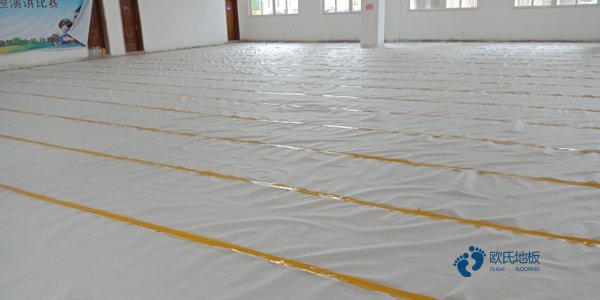 高品質(zhì)體育籃球木地板價(jià)格