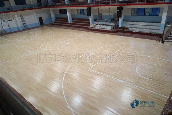 校園籃球體育木地板施工流程1