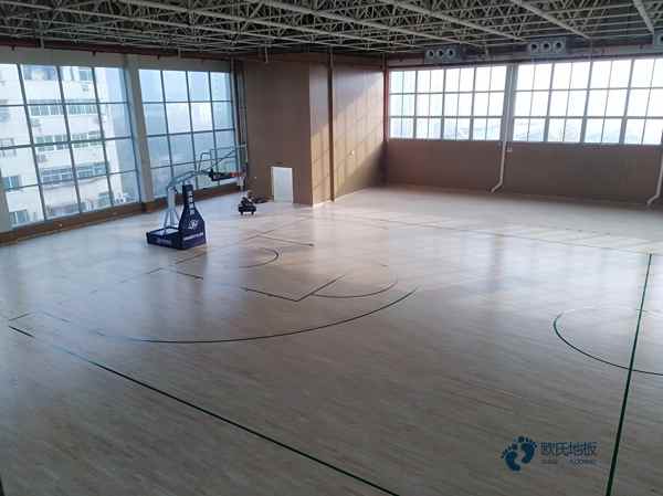 單龍骨體育運動地板維護保養2