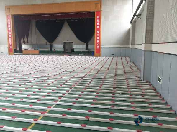 單龍骨運動體育地板費用