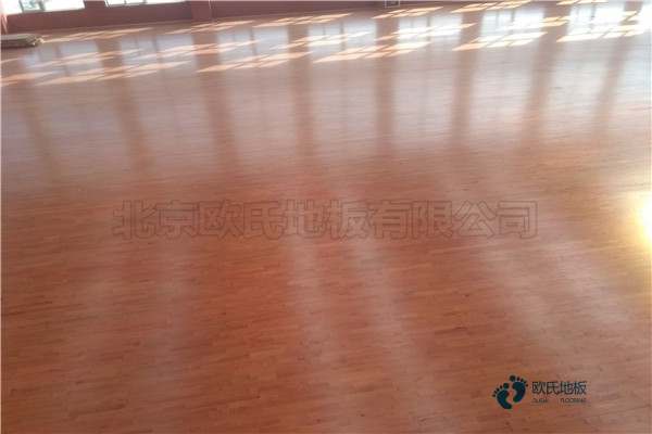 國標籃球場地板施工步驟2