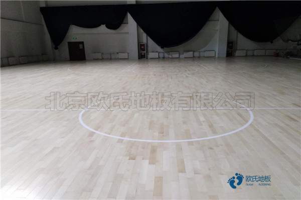 籃球場地木地板品牌哪個好3