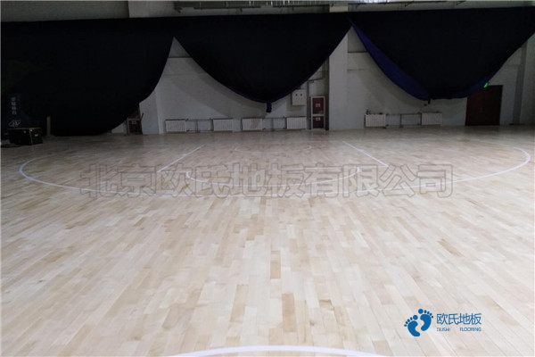 籃球場地木地板品牌哪個好1