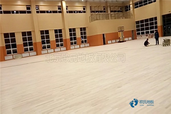 學校籃球館木地板哪里買3