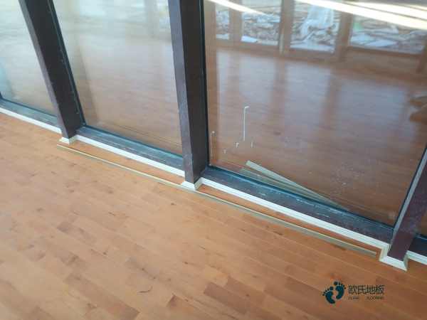 小學(xué)籃球館地板施工流程1