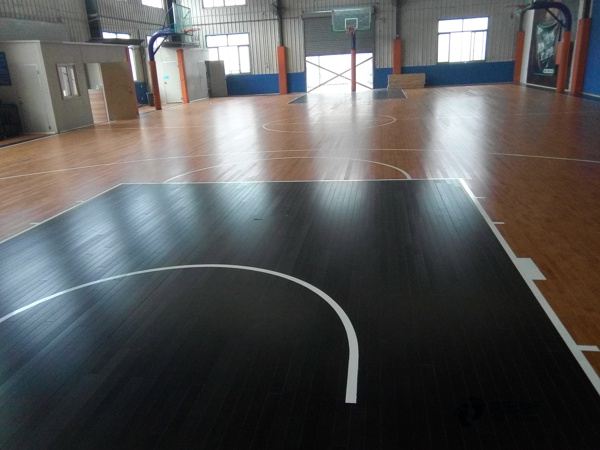 質(zhì)量好運動場地板施工團隊3