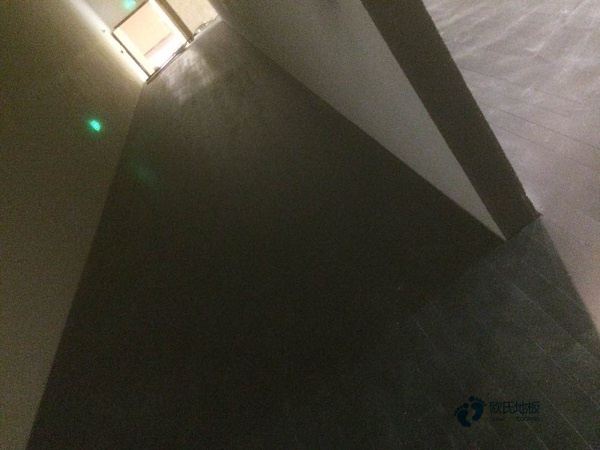 體育籃球地板品牌有哪些2