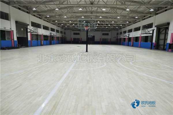 學(xué)校籃球館木地板厚度2
