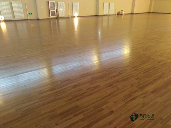 小學運動場地地板施工方案3