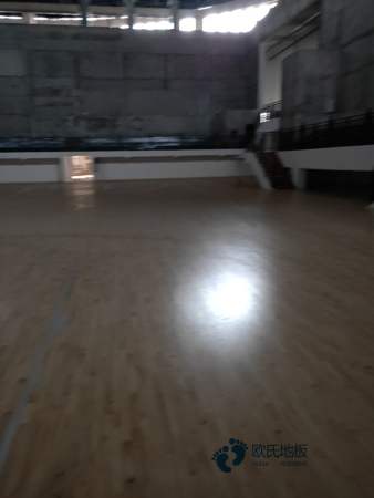 雙層龍骨運動場木地板保養2