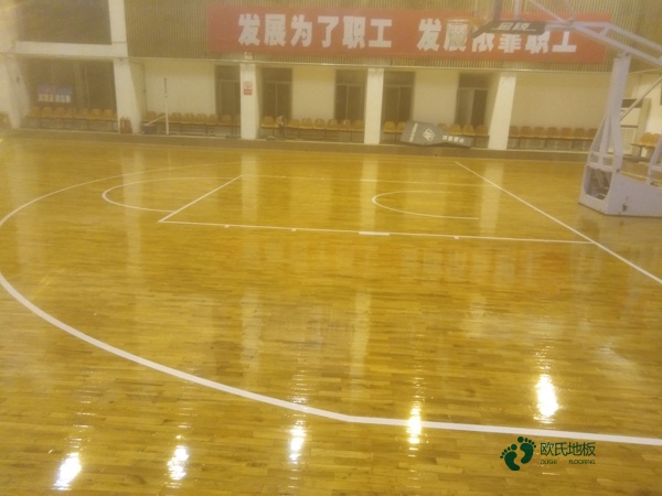 質(zhì)量好籃球場地板施工工藝2