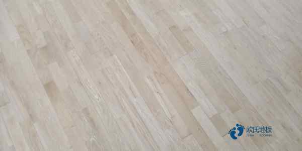 去哪買體育籃球木地板價(jià)格