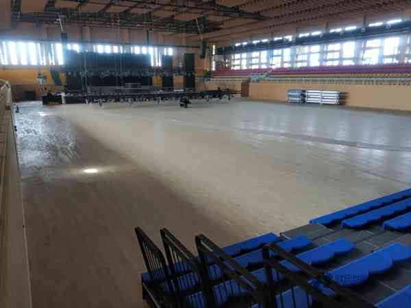 20厚運動場館地板哪種牌子好1
