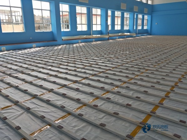 高品質(zhì)運動體育地板免費送樣品