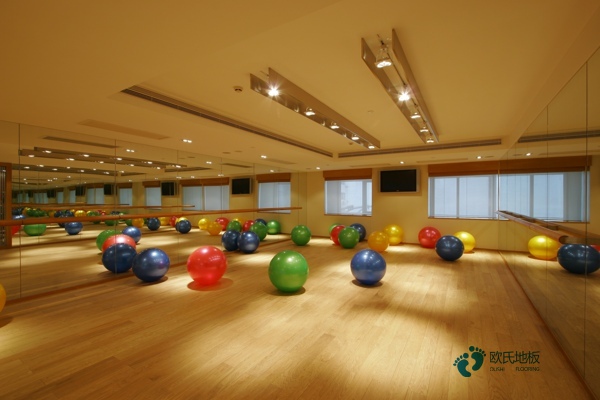25厚運動場館地板品牌排行2