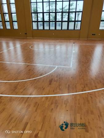 單龍骨運動體育地板如何保養3