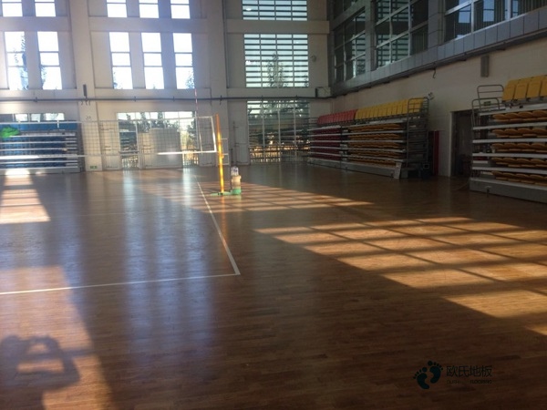 學校籃球館地板規(guī)格3