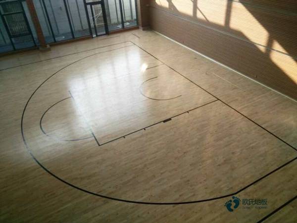 校園運動體育木地板施工隊1