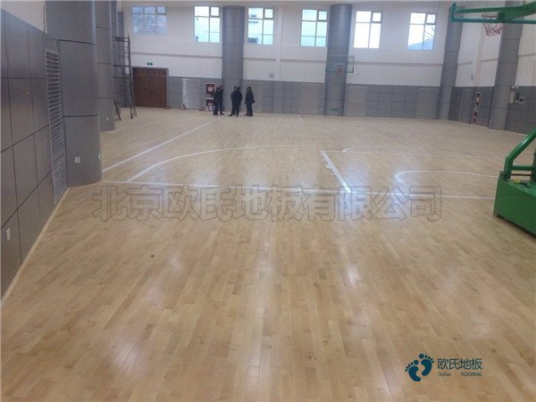 國標籃球場館木地板施工步驟3