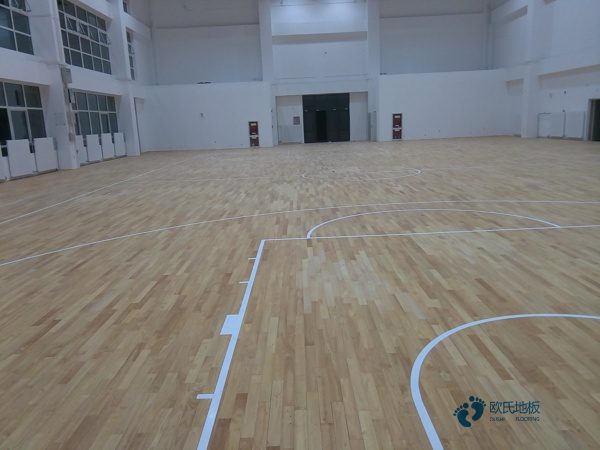 國產籃球運動木地板怎么保養