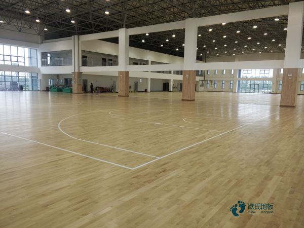 國標體育籃球地板施工工藝1