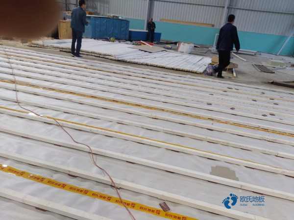 質(zhì)量好籃球館地板施工步驟3