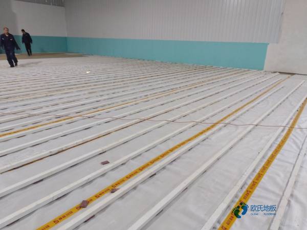 質(zhì)量好籃球館地板施工步驟2