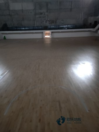 20厚運(yùn)動(dòng)場館地板品牌排行榜1